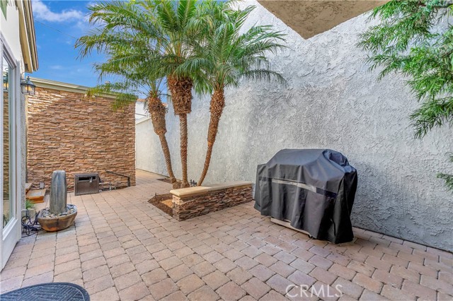 626 9th Street, Huntington Beach CA: https://media.crmls.org/medias/5413a7ae-6c75-4cd1-a6a4-817b6aadee5b.jpg