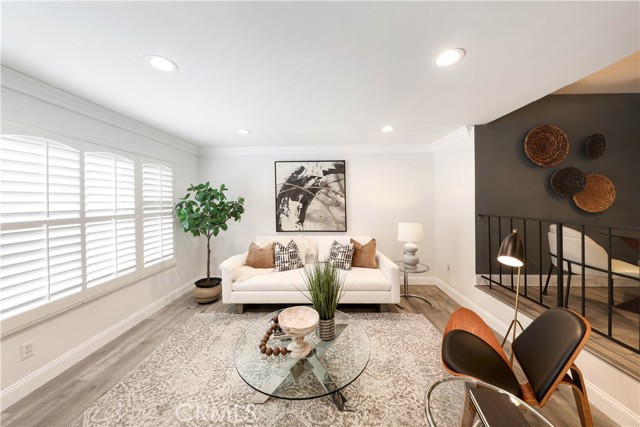 Detail Gallery Image 3 of 31 For 837 11th St #3,  Santa Monica,  CA 90403 - 1 Beds | 1 Baths