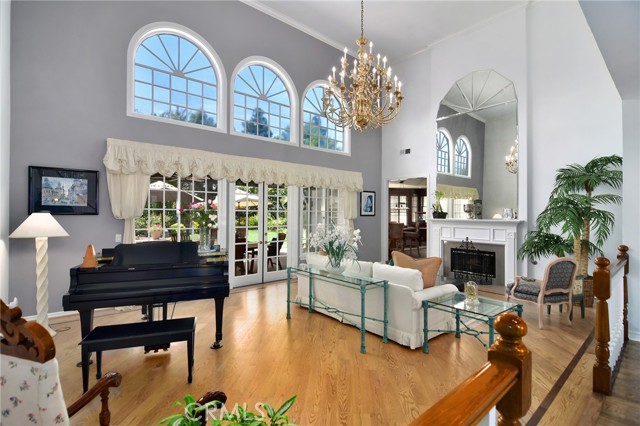 29360 Castlehill Drive, Agoura Hills CA: https://media.crmls.org/medias/54142ebe-c168-40e9-9f2c-c9354812e5c4.jpg
