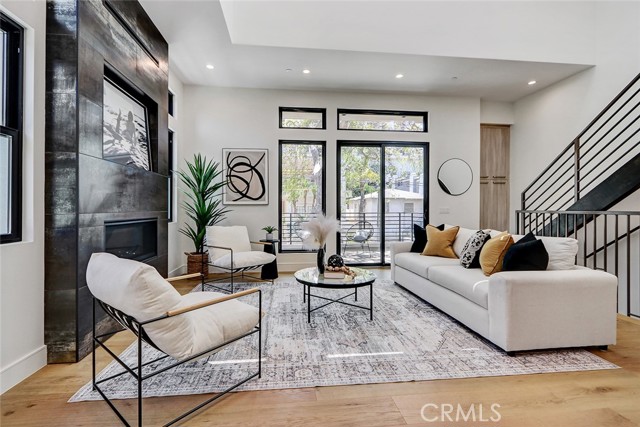 Detail Gallery Image 18 of 44 For 2005 Mathews Ave a,  Redondo Beach,  CA 90278 - 4 Beds | 5 Baths