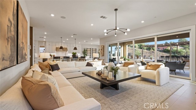 Detail Gallery Image 10 of 33 For 4971 Rideline Rd, Yorba Linda,  CA 92887 - 5 Beds | 5/2 Baths