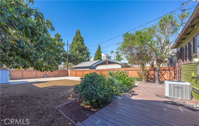 Detail Gallery Image 27 of 33 For 123 S Olive St, Anaheim,  CA 92805 - 4 Beds | 3 Baths