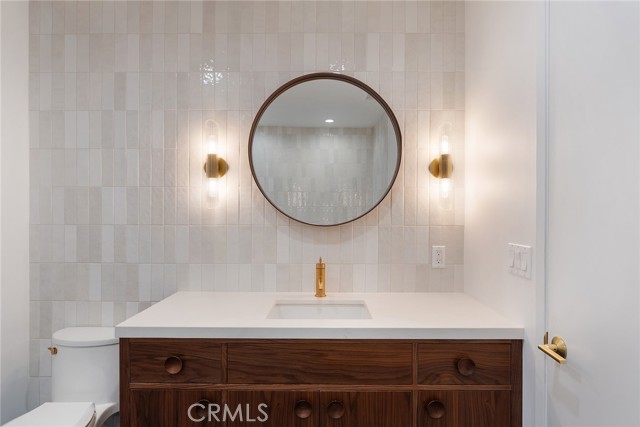 Detail Gallery Image 29 of 42 For 5607 Royer Ave, Woodland Hills,  CA 91367 - 4 Beds | 2 Baths