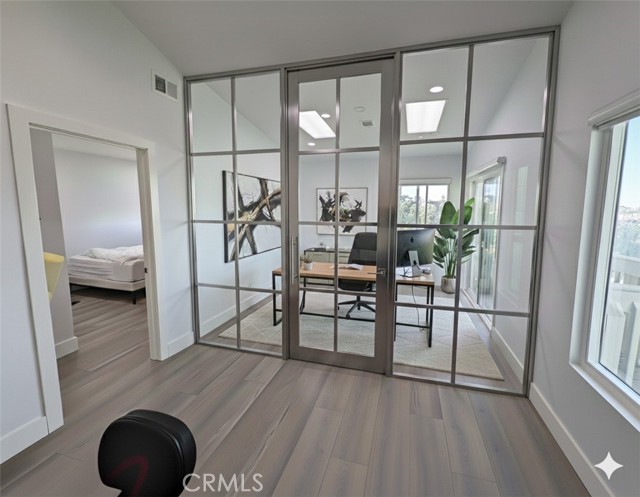 Detail Gallery Image 19 of 41 For 25 Hilltop Cir, Rancho Palos Verdes,  CA 90275 - 2 Beds | 2/1 Baths