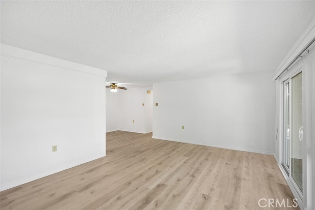 Detail Gallery Image 7 of 26 For 2110 via Puerta #N,  Laguna Woods,  CA 92637 - 2 Beds | 2 Baths