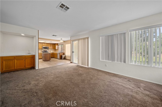 39829 Gorham Lane, Palmdale CA: https://media.crmls.org/medias/54177385-a091-41a7-906c-58e9fa134ba7.jpg