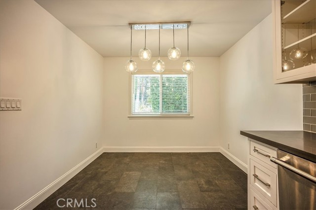 Detail Gallery Image 9 of 37 For 385 E Mendocino St, Altadena,  CA 91001 - 4 Beds | 2/1 Baths