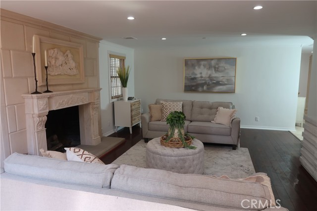 Detail Gallery Image 11 of 51 For 16802 Kamalii, Huntington Beach,  CA 92649 - 6 Beds | 5/1 Baths