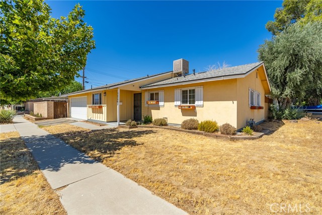 Detail Gallery Image 2 of 28 For 38749 22nd St, Palmdale,  CA 93550 - 4 Beds | 2 Baths