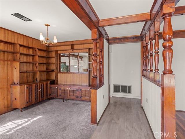 22933 Kent Avenue photo 4