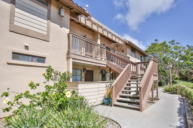 Detail Gallery Image 1 of 27 For 12580 Carmel Creek Rd #46,  San Diego,  CA 92130 - 2 Beds | 2 Baths