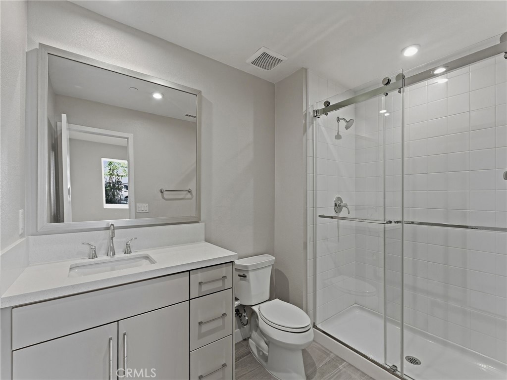 MLS #OC25245479 image #10