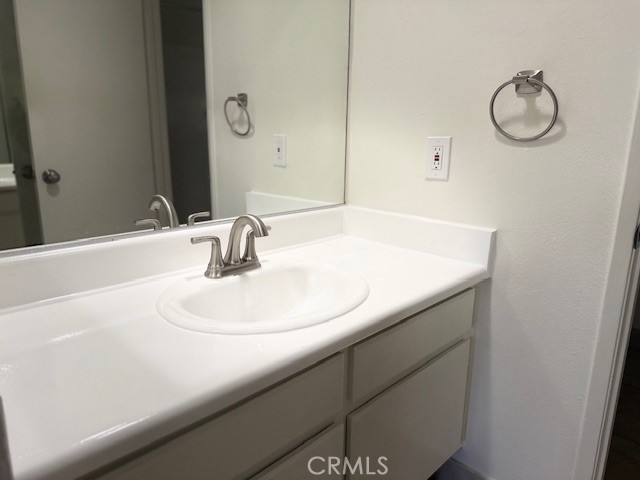 https://media.crmls.org/medias/54197923-597a-4ed4-9c88-8a20dbb815d6.jpg?preset=X-Large