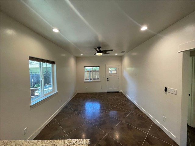 Detail Gallery Image 30 of 41 For 1318 Salem, Chico,  CA 95928 - 5 Beds | 3 Baths