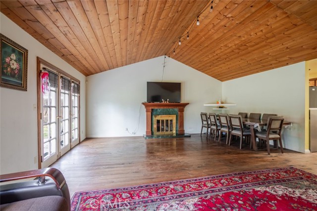 Detail Gallery Image 4 of 39 For 13197 Cutler Pl, Sylmar,  CA 91342 - 4 Beds | 2 Baths