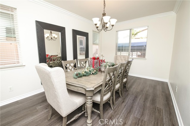 Detail Gallery Image 21 of 69 For 3999 Currant Ln, San Bernardino,  CA 92407 - 5 Beds | 3 Baths