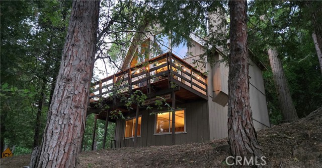 28645 Shenandoah Drive, Lake Arrowhead CA: https://media.crmls.org/medias/541b7c2b-0180-4aff-98c2-005ba8159e95.jpg