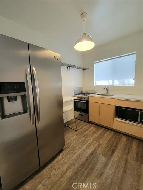 Detail Gallery Image 4 of 6 For 5258 Cartwright Ave #1,  North Hollywood,  CA 91601 - 0 Beds | 1 Baths