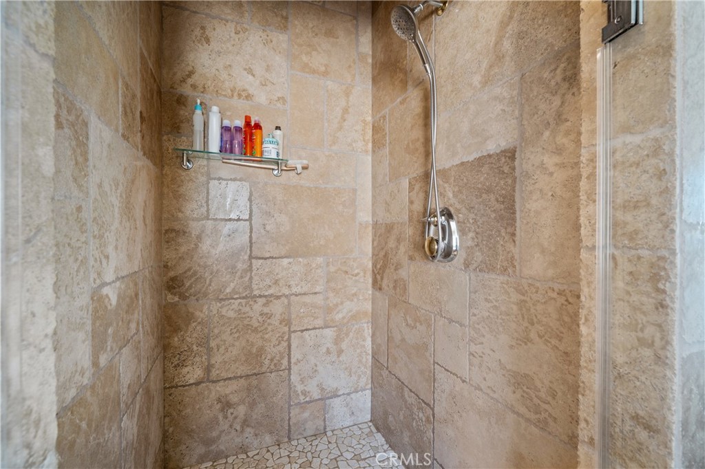 MLS #OC25046910 img 21