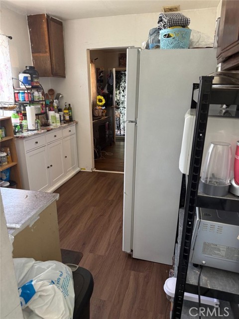 Detail Gallery Image 13 of 22 For 917 E 42nd St, Los Angeles,  CA 90011 - – Beds | – Baths