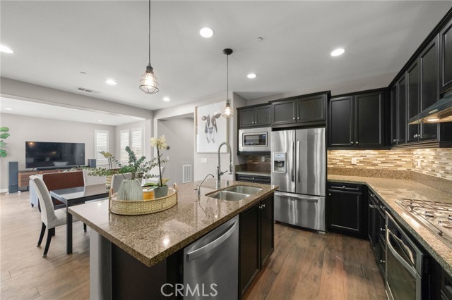 Detail Gallery Image 16 of 43 For 2999 E Walking Beam Pl, Brea,  CA 92821 - 3 Beds | 2/1 Baths