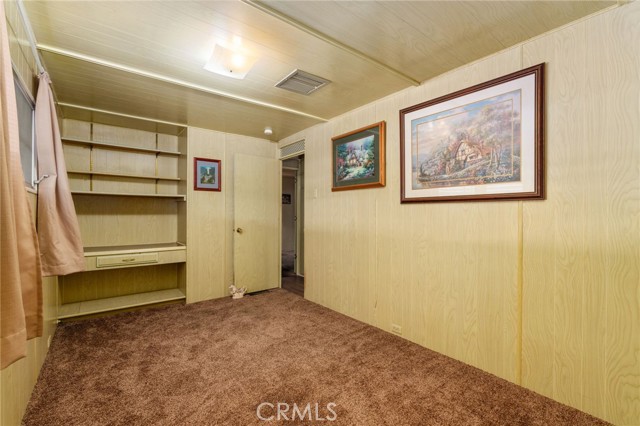 2692 Highland Avenue, Highland CA: https://media.crmls.org/medias/541cd46b-b3e8-4af9-9362-c3dd5fc6a5b8.jpg