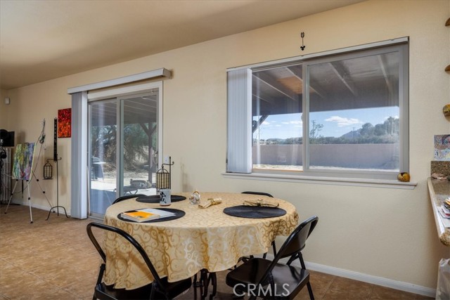 73255 Two Mile Road, 29 Palms CA: https://media.crmls.org/medias/541d31da-7ed8-4408-9a32-d6452e7972fd.jpg