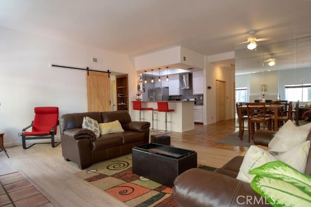 Detail Gallery Image 12 of 44 For 12355 Chandler Bld #202,  Valley Village,  CA 91607 - 2 Beds | 2 Baths