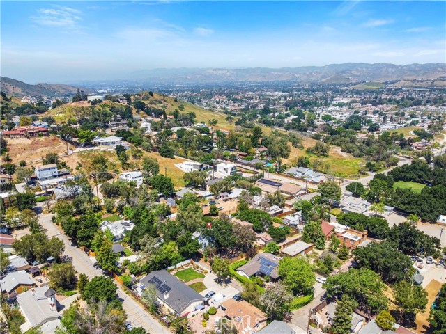 6143 Wisteria Street photo 6