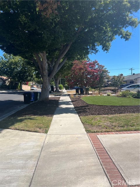 23437 Schoolcroft, West Hills CA: https://media.crmls.org/medias/541fbfee-6109-4da9-b28b-3d35a9f35cee.jpg