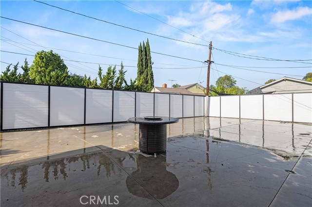 Detail Gallery Image 27 of 27 For 18229 Strathern St, Reseda,  CA 91335 - 3 Beds | 2 Baths