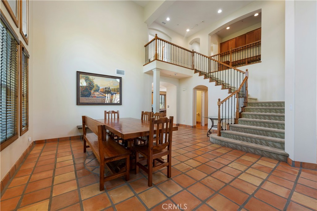 MLS #OC26135046 image #5