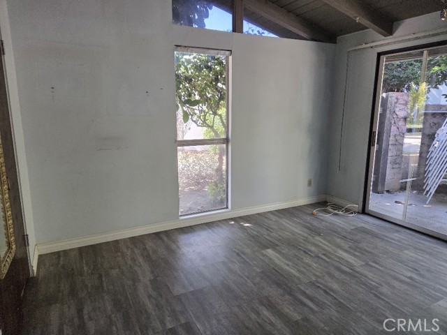 Detail Gallery Image 15 of 20 For 9336 Sophia, North Hills,  CA 91343 - 4 Beds | 2 Baths