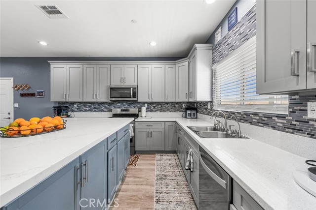 Detail Gallery Image 20 of 57 For 10588 Peach Ave, California City,  CA 93505 - 4 Beds | 2/1 Baths