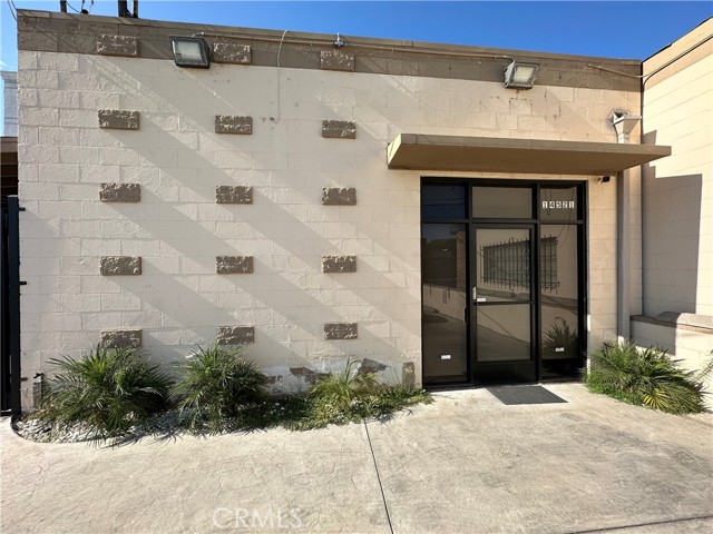 14521 Arminta Street, Panorama City (los Angeles), California 91402, ,Commercial Lease,For Rent,14521 Arminta Street,CRSB24160651