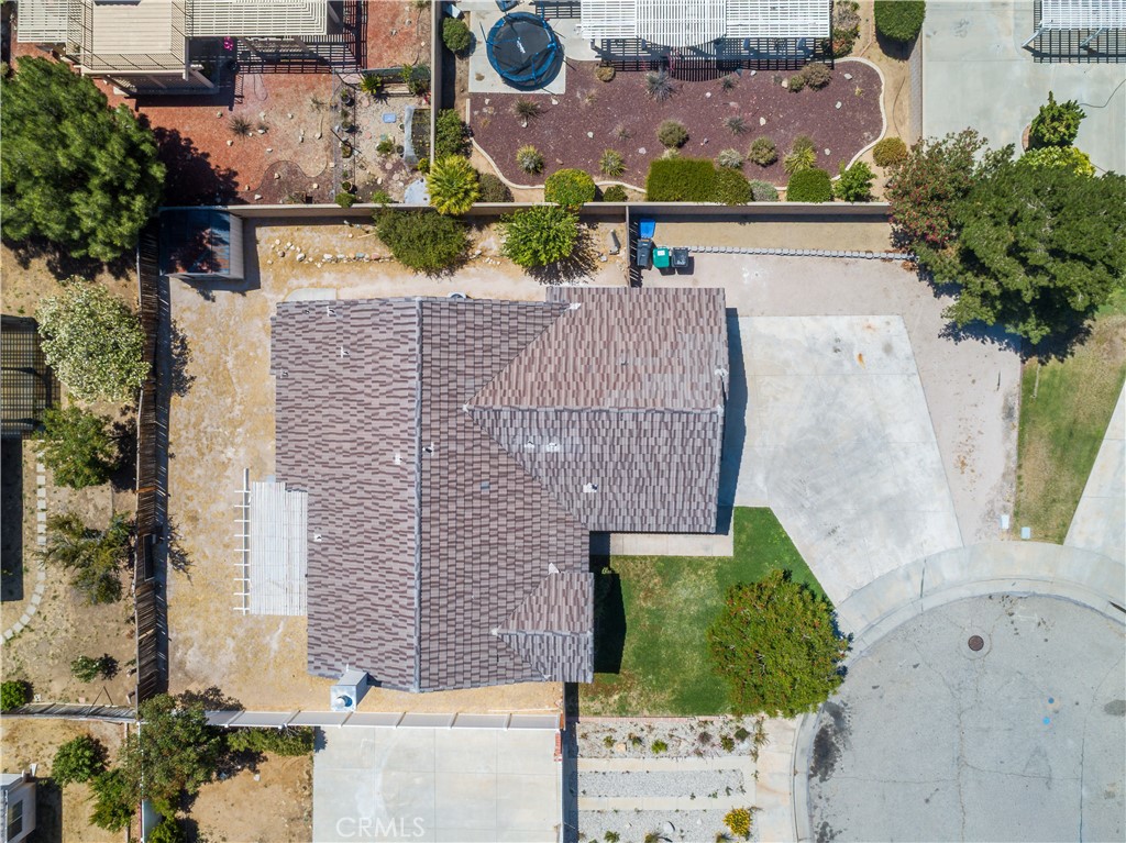https://media.crmls.org/medias/542251f5-af22-4b8b-8811-b3e8d69d21f3.jpg?preset=X-Large