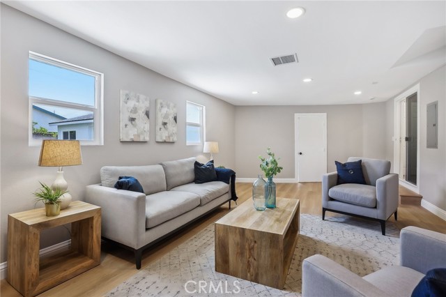 20836 Cortner Avenue, Lakewood CA: https://media.crmls.org/medias/5422d717-ec71-4692-8133-d2ca9a78a7bc.jpg