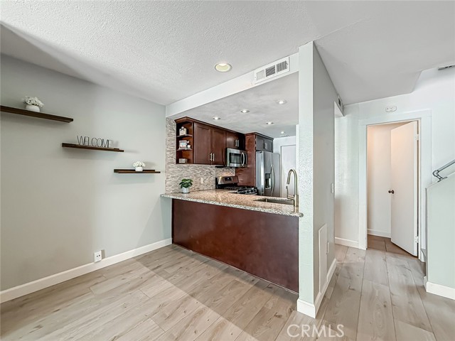 5249 Colodny, 7 photo 6