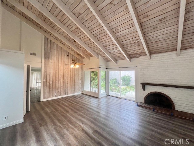 Entrance into living room