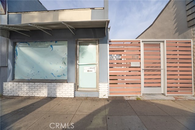 Detail Gallery Image 3 of 41 For 5709 E Beverly Bld, Los Angeles,  CA 90022 - 4 Beds | 2 Baths