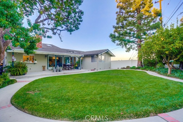 26766 Grayslake Road, Rancho Palos Verdes, California 90275, 4 Bedrooms Bedrooms, ,2 BathroomsBathrooms,Residential,Sold,Grayslake,SB21222464