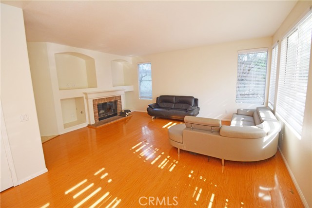1528 Rancho Hills Dr, Chino Hills CA: https://media.crmls.org/medias/5426a7e4-1aee-49b1-be58-518994d8ac20.jpg