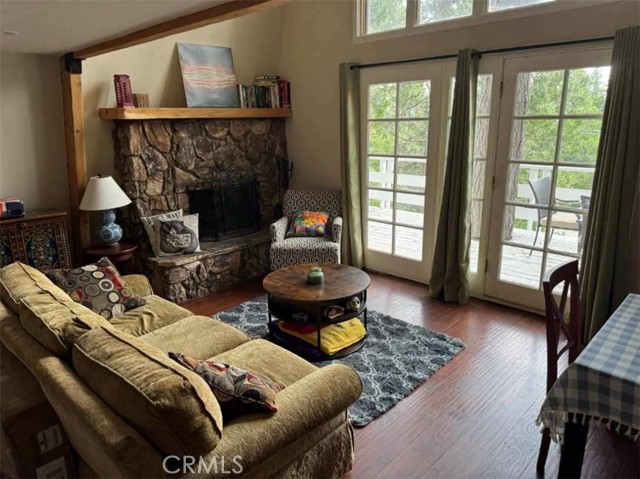 565 Rose Lane, Twin Peaks CA: https://media.crmls.org/medias/5426d843-a677-4d81-b592-88ce790b6fc5.jpg