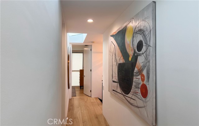 9844 Wanda Park Drive, Beverly Hills CA: https://media.crmls.org/medias/54272f69-14e6-4dec-95ca-cf37c120367e.jpg