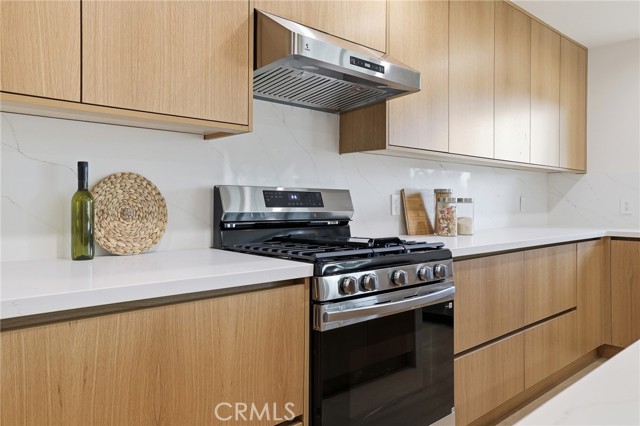 Detail Gallery Image 13 of 46 For 9651 Comanche, Chatsworth,  CA 91311 - 3 Beds | 2 Baths