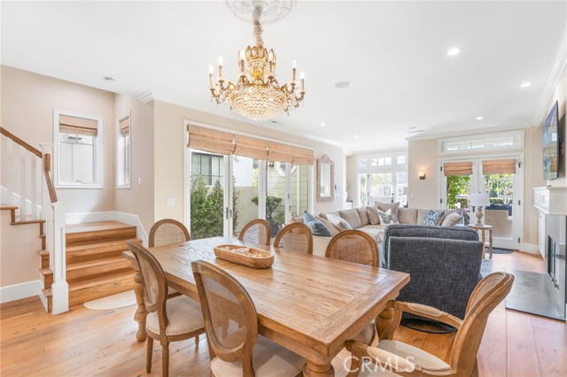 Detail Gallery Image 13 of 37 For 220 Coral, Newport Beach,  CA 92662 - 3 Beds | 3/1 Baths