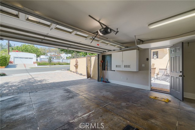 516 E Stocker Street, Glendale CA: https://media.crmls.org/medias/5428bd0e-8f89-4f6b-92d1-965133de8172.jpg