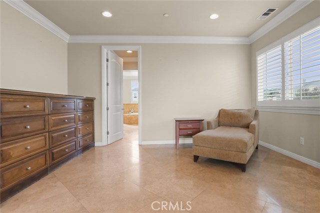 Image 33 of 75 For 12468 Longacre