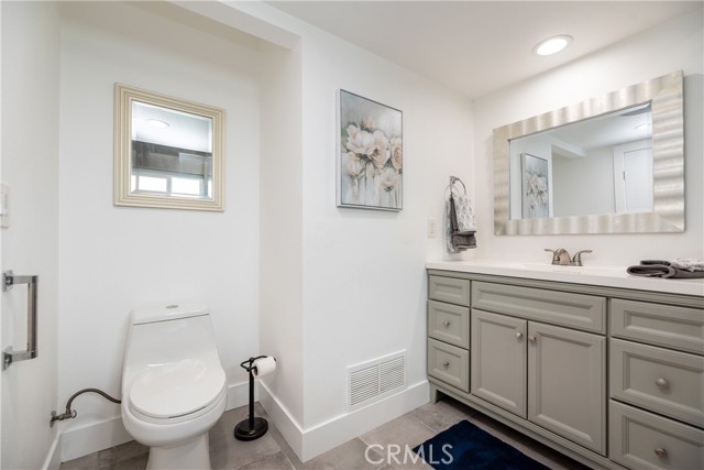 20869 Moonlake Street, Walnut CA: https://media.crmls.org/medias/5429f698-d18f-4cc1-95f7-b51ece30dd17.jpg
