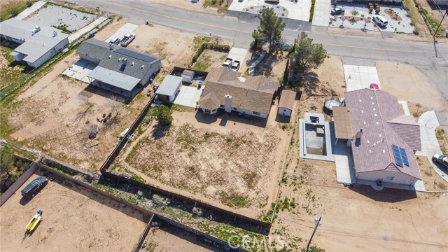 Detail Gallery Image 18 of 22 For 13102 El Rio Rd, Victorville,  CA 92392 - 3 Beds | 2 Baths
